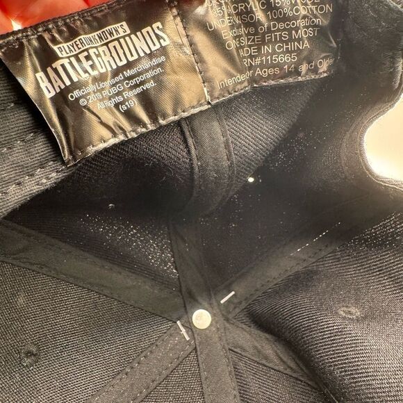 Bioworld Black Cap with Bold Design - Picture 6 of 8